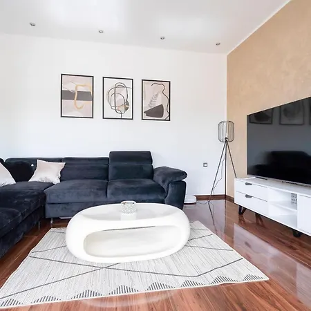 Apartment Absolute Gray